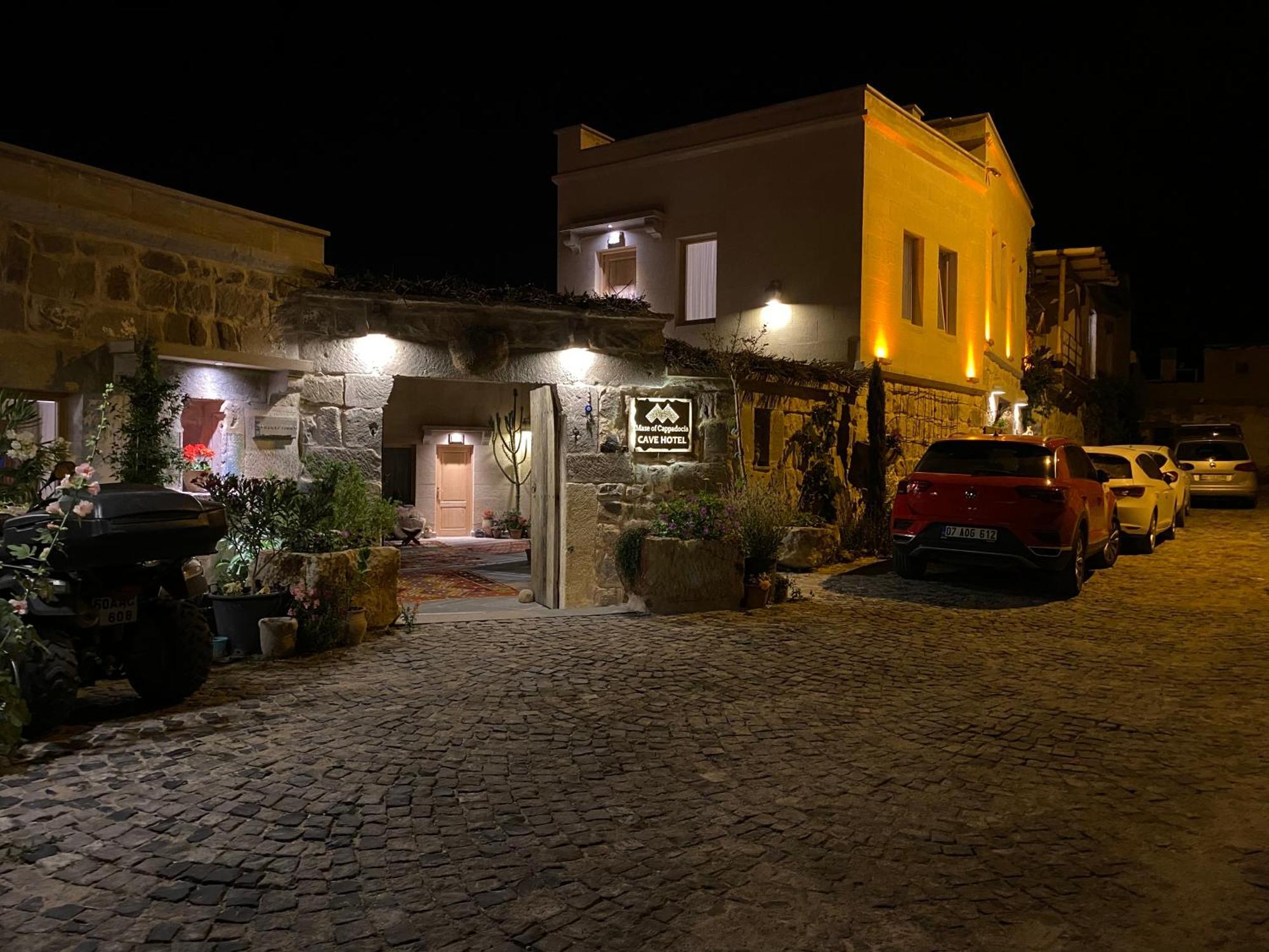 Maze Of Cappadocia Hotel Uchisar Exterior photo